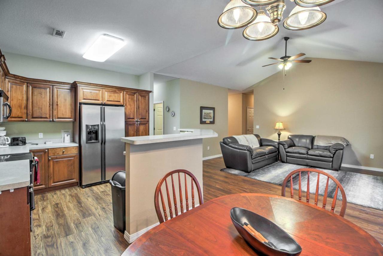 Branson Home With Deck Walk To The Strip And Creek! ภายนอก รูปภาพ