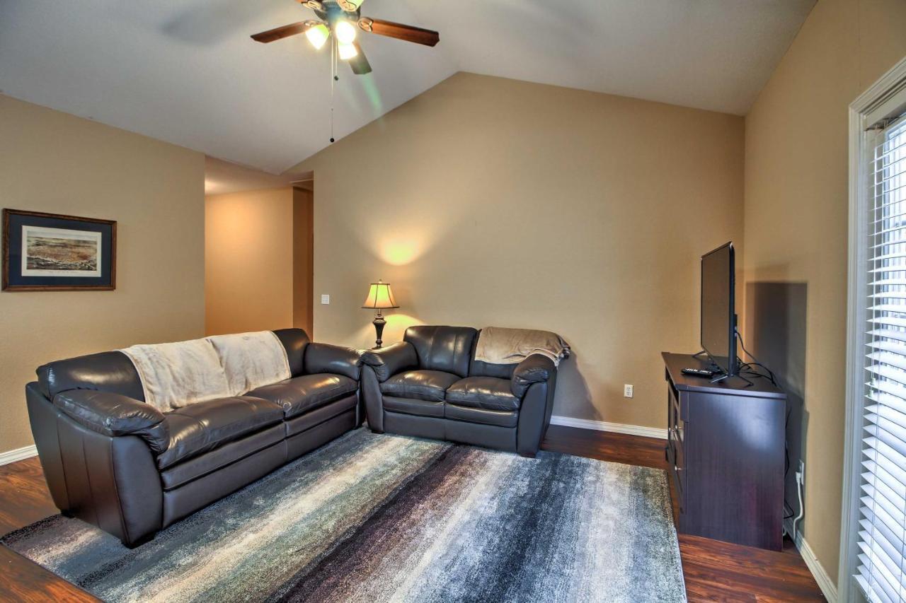 Branson Home With Deck Walk To The Strip And Creek! ภายนอก รูปภาพ