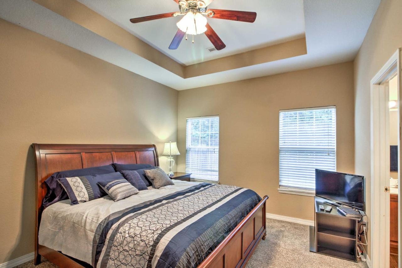 Branson Home With Deck Walk To The Strip And Creek! ภายนอก รูปภาพ